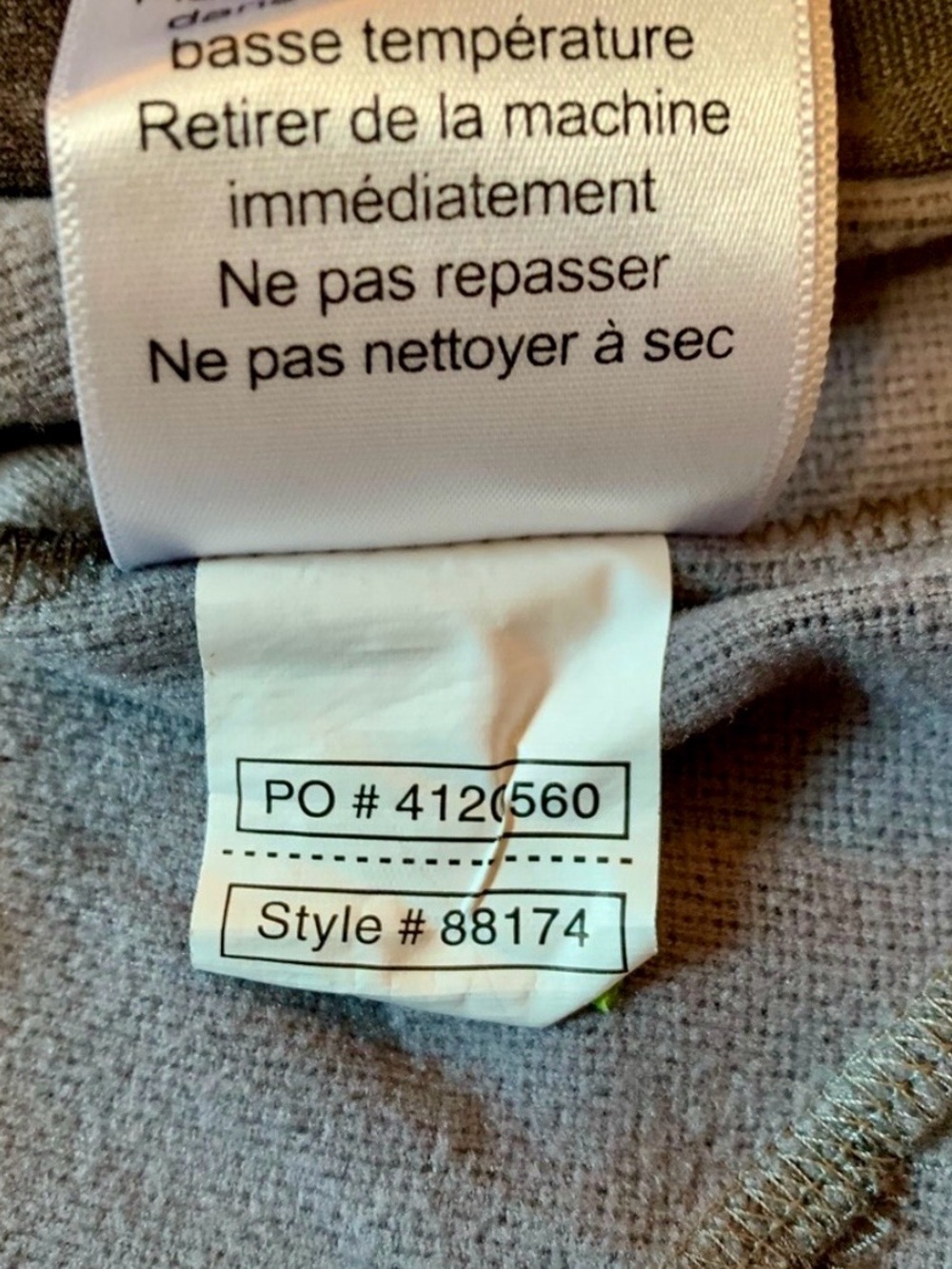 (2) Running Jackets - Picture 8 of 9